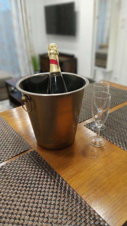 Charmant Appartement T2 Dans Villa Avec En Supplement Spa Exterieur De Mai A Septembre Laveyron エクステリア 写真